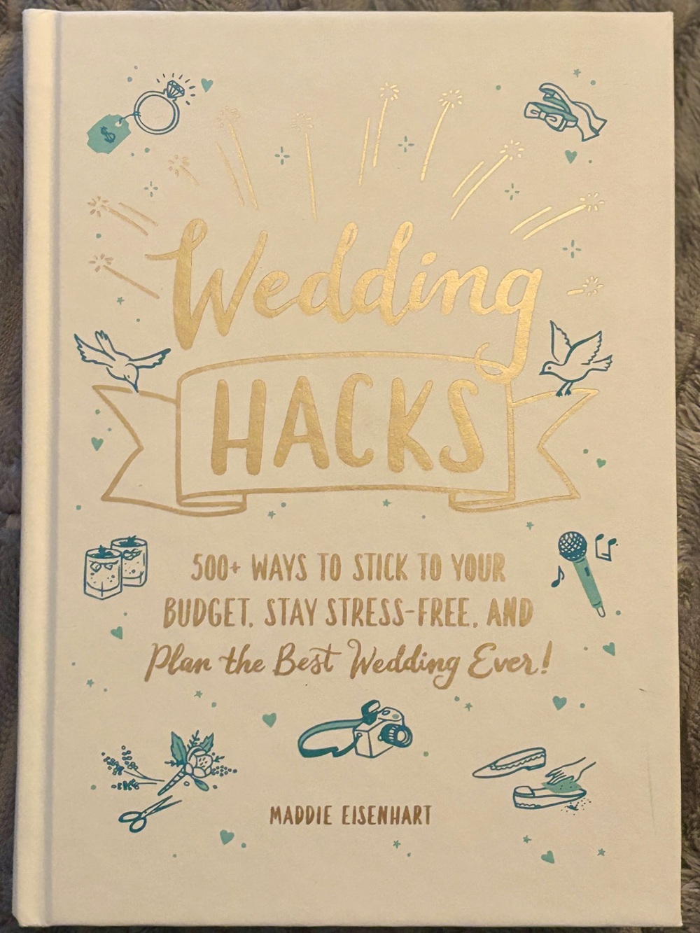 Wedding Hacks: Practical Planning Guide in Cream and Teal